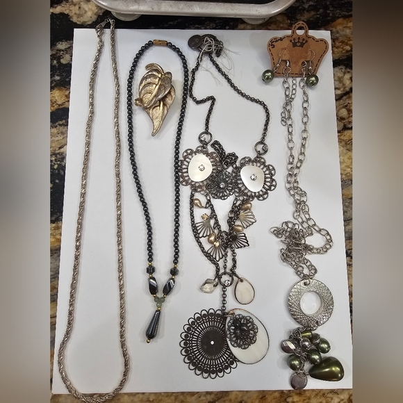 Assorted Jewelry LOT 4.5lbs Bag#15 - Picture 11 of 16